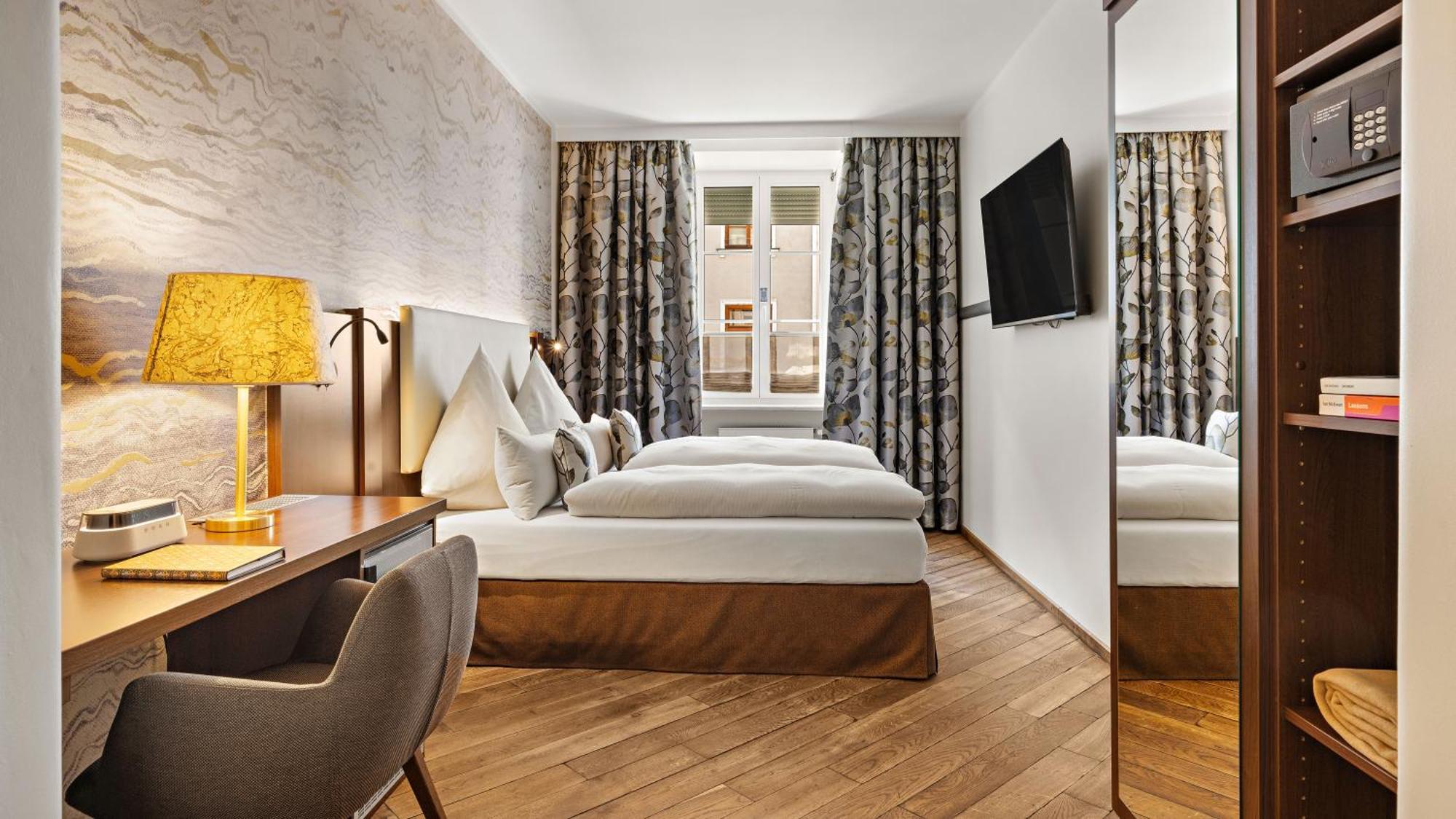 Hotel Deutsche Eiche Мюнхен Екстер'єр фото